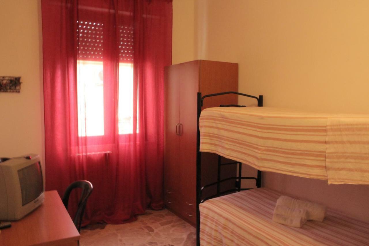 Albergo Il Terrazzino Vibo Valentia Marina Exteriör bild