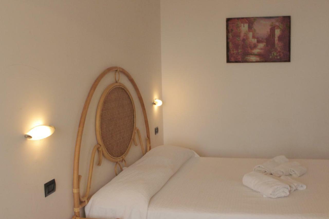 Albergo Il Terrazzino Vibo Valentia Marina Exteriör bild