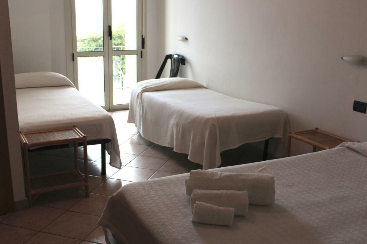 Albergo Il Terrazzino Vibo Valentia Marina Exteriör bild